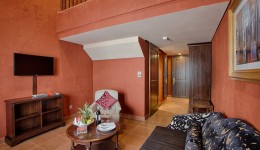 EXECUTIVE-SUITE-3