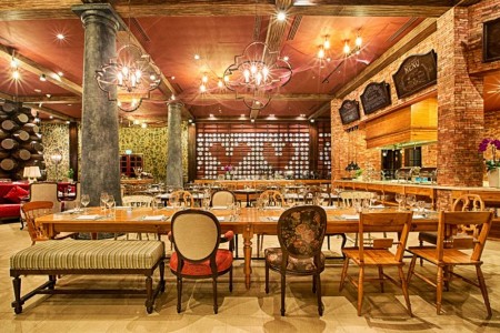 [lang en]Dining[/lang][lang vi]Nhà-hàng-và-quầy-bar[/lang]